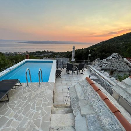 Villa Kristina - Ferienhaus Baška Voda - Topići, Private Outdoor Swimmingpool, WiFi Exterior foto