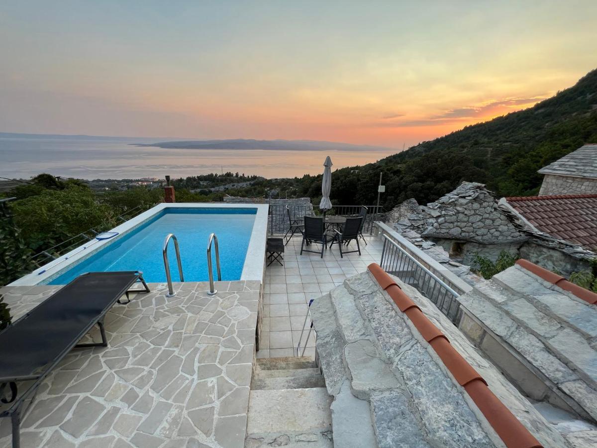 Villa Kristina - Ferienhaus Baška Voda - Topići, Private Outdoor Swimmingpool, WiFi Exterior foto