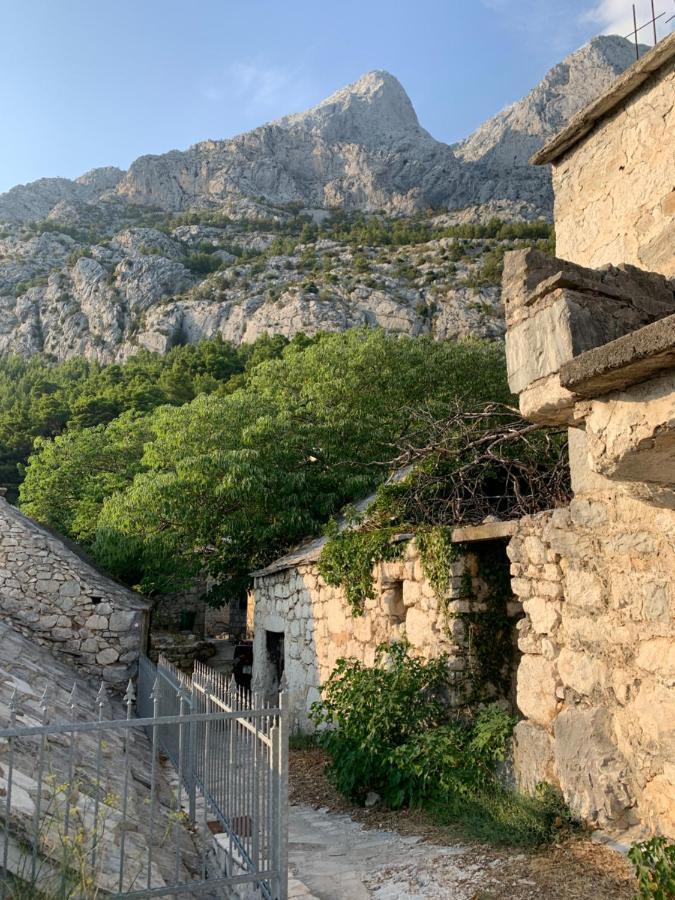 Villa Kristina - Ferienhaus Baška Voda - Topići, Private Outdoor Swimmingpool, WiFi Exterior foto